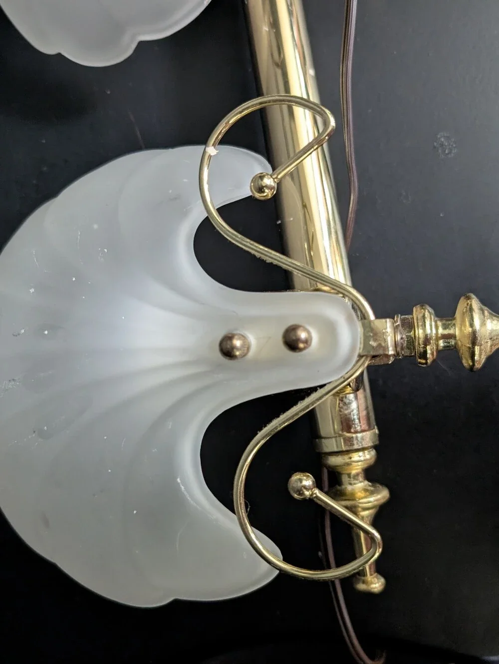 Vintage MCM/Hollywood Regency 4-light Gold Brass Vanity Wall fixture, shell